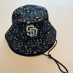 NWOT New Era San Diego Pradres Bucket Hat, Size Medium/Large